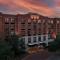 Courtyard by Marriott Savannah Downtown - Historic District