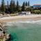 Pilotage 3 - Lighthouse Views, Yamba Waves & Holiday Days - Holiday Yamba