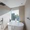 Grand Stay in this 1 Bedroom Flat that Sleeps 4