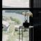 Beautiful 2BR Lakeside View
