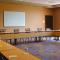 Courtyard by Marriott Youngstown Canfield - Canfield