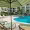 PC410 - Pool View - Perfect for families or group - Close to Palm Beach - 2BR - Palm/Eagle Beach
