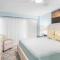 Beachfront - Emerald View 2BR condo - P416