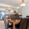 Beachfront - Glamour View 3BR condo - E422