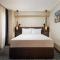 Crystal Palace Hotel