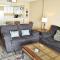 Oceanfront 305, Enjoy, Shop, Walk to Beach Bars, Main Street