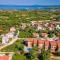 Apartments Cesare with Shared Pool - 利兹扬