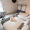 Stylist 2BD Flat Watford Central - Watford