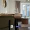2 Bedroom House By AR Properties Short Lets & Serviced Accommodation Colchester with Garden