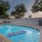 Updated Pool Home 1 Mile From Beach! - Largo