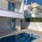 Villa 2 Golden View