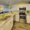 Put-in-Bay Waterfront Condo #106