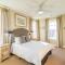 Paradise Point: Luxury Beachfront Home with Views