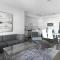 Landing at The Pointe on Westshore - 2 Bedrooms in Port Tampa City - تامبا