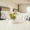 207 Queen Suite, 2nd Floor Sundown - سيرف سيتي