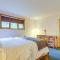 Lake Placid Condo with Patio - Walk to Beach!