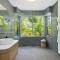 Elegant Abode Only Moments To Macmasters Beach