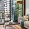 Cozy & Romantic 1BR Apt in Melbourne CBD with Pool and Gym