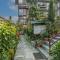 Hotel Riverside with Swimming pool - Sauraha