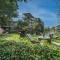 Hotel Riverside with Swimming pool - Sauraha