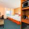 Fairfield Inn & Suites by Marriott Pleasanton - Pleasanton