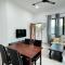 SERAI Homestay - 务边