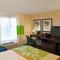 Fairfield Inn & Suites by Marriott Toronto Mississauga
