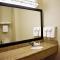 Fairfield Inn and Suites by Marriott Strasburg Shenandoah Valley