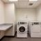 Fairfield Inn & Suites Columbus