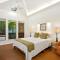 Modern Private Home, 3/3, AC, Golf Course View, Beach Gear, One Level - برينسفيل