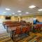 Fairfield Inn & Suites by Marriott Jamestown - Джеймстаун