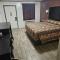 Traveler's Inn - Roanoke
