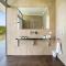 Private Hilltop Villa with Breathtaking Views - Luxury Stays and Event Hire - 怀韦拉