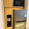 Apt Embarcadero 2BR with Netflix & Pool - Pondokputjung