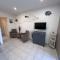 Studio climatisé 30m² avec piscine à 50m de la plage - FR-1-731-107