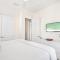 Sea la Vie by Stay On 30A- Pool, Bikes, Golf Cart - Inlet Beach