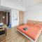 Newly South Gate Studio Apt with Pool, Gym Netflix by 2ndHome - Dżakarta