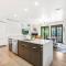 Large 3 BR - Sleep 8, Gourmet Kitchen, Beautiful Master, Large Balcony, Amazing Views! - 帕克城