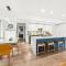 Large 3 BR - Sleep 8, Gourmet Kitchen, Beautiful Master, Large Balcony, Amazing Views! - 帕克城