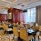 Menshine Gloria Plaza Hotel