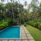 La Verona Vianaar Assagao Goa Luxury Large Garden Private Pool in North Goa - Goa