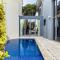 Elegant 3BR Upgraded Villa with Pool & Beach Access - Дубай