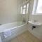 Split Level 2 Bed Apartment- Mayfair - 伦敦