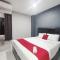 RedDoorz Near Sam Poo Kong 4 Semarang RedDoorz Near Sam Poo Kong 4 Semarang