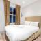 Pass the Keys Top Floor Chelsea Harbour Apartment - 伦敦