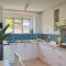 The Salty Whale - 3BD APT - Central Sea Views - Plettenberg Bay
