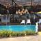 Shima Guni Beach Club Hotel