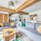 Stunning Cottage in New Forest with Log Burner