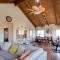 Breezy and Central Monterey Apt with Bay View! - 蒙特雷