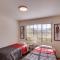 Breezy and Central Monterey Apt with Bay View! - 蒙特雷